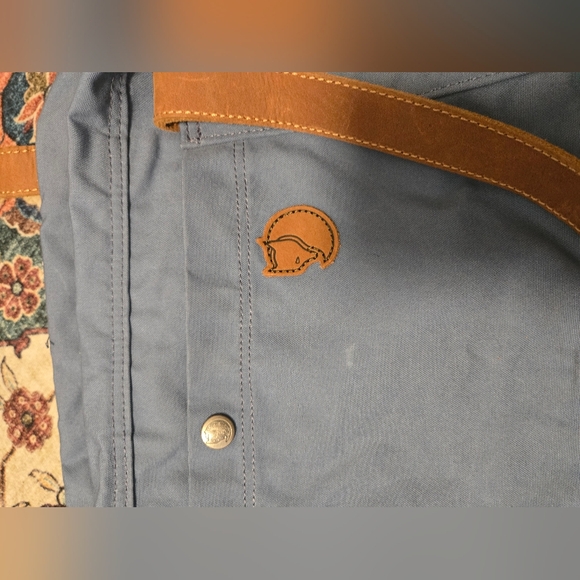 Fjall Raven Large Duffle - Picture 2 of 9